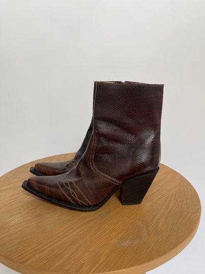 Vintage Brown Leather Western Heeled Booties - Size 7 Women's