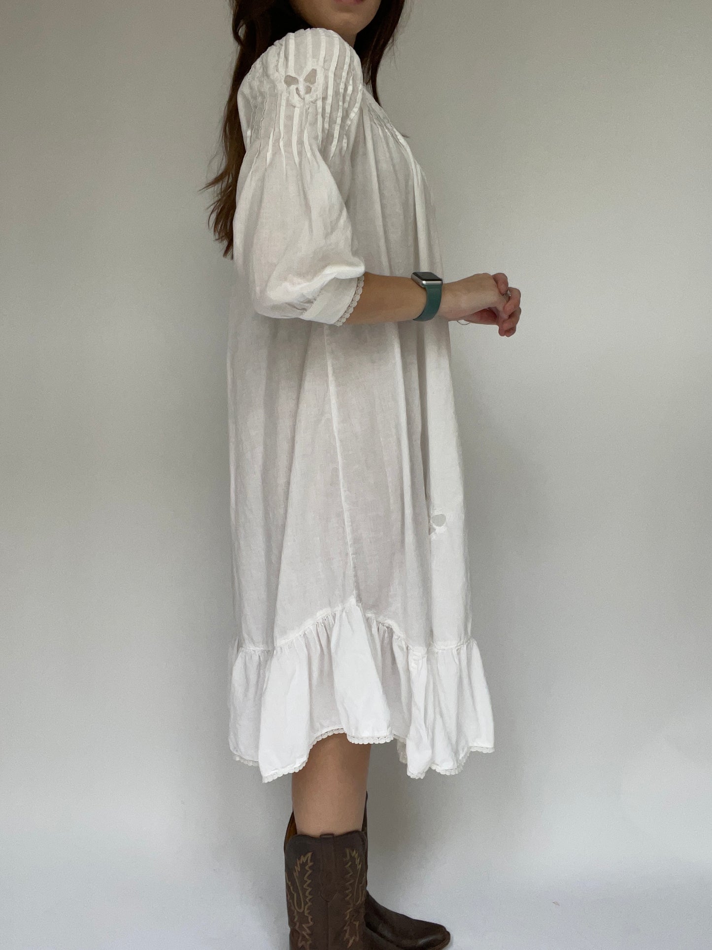 Vintage Sayburry White Butterfly Asymmetrical Hem Maxi Nightgown Slip- Size Small