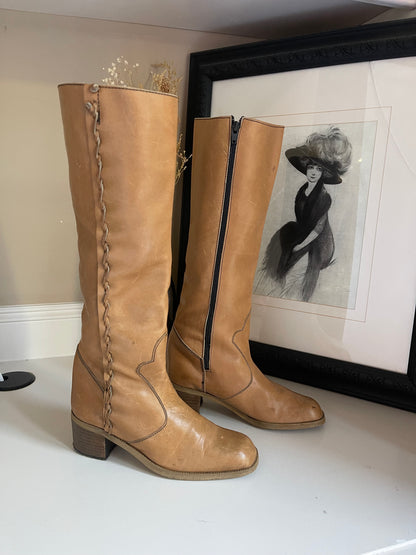 Vintage Tall Tan Leather Boots - Size 7.5