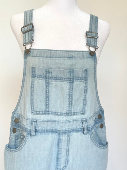 Universal Thread Denim Overalls - Light Wash Size 6