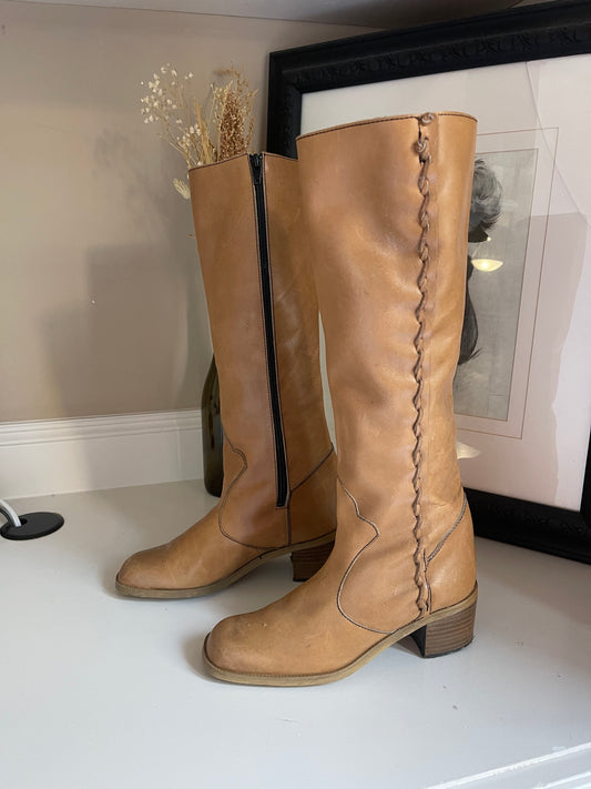 Vintage Tall Tan Leather Boots - Size 7.5