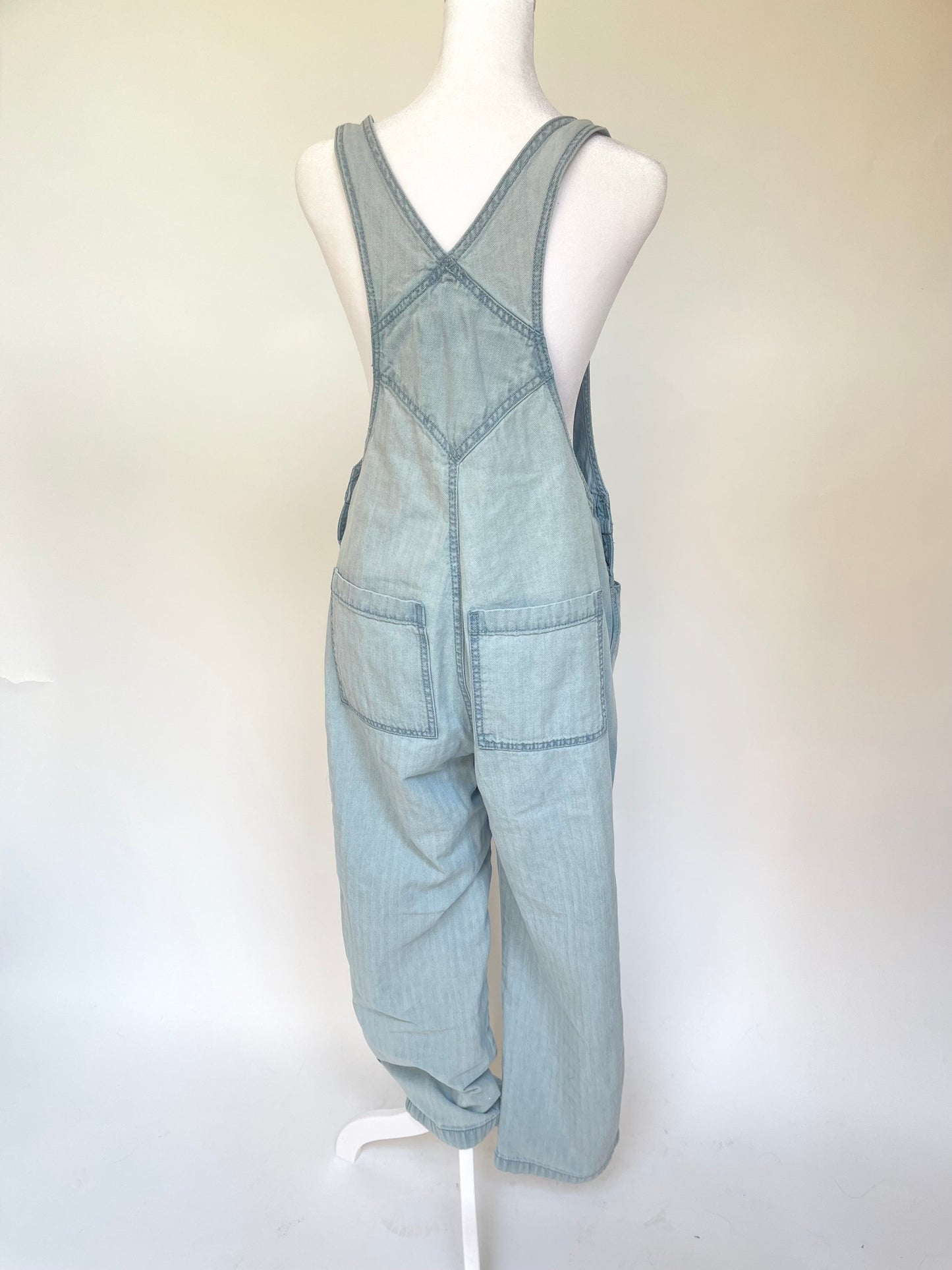 Universal Thread Denim Overalls - Light Wash Size 6