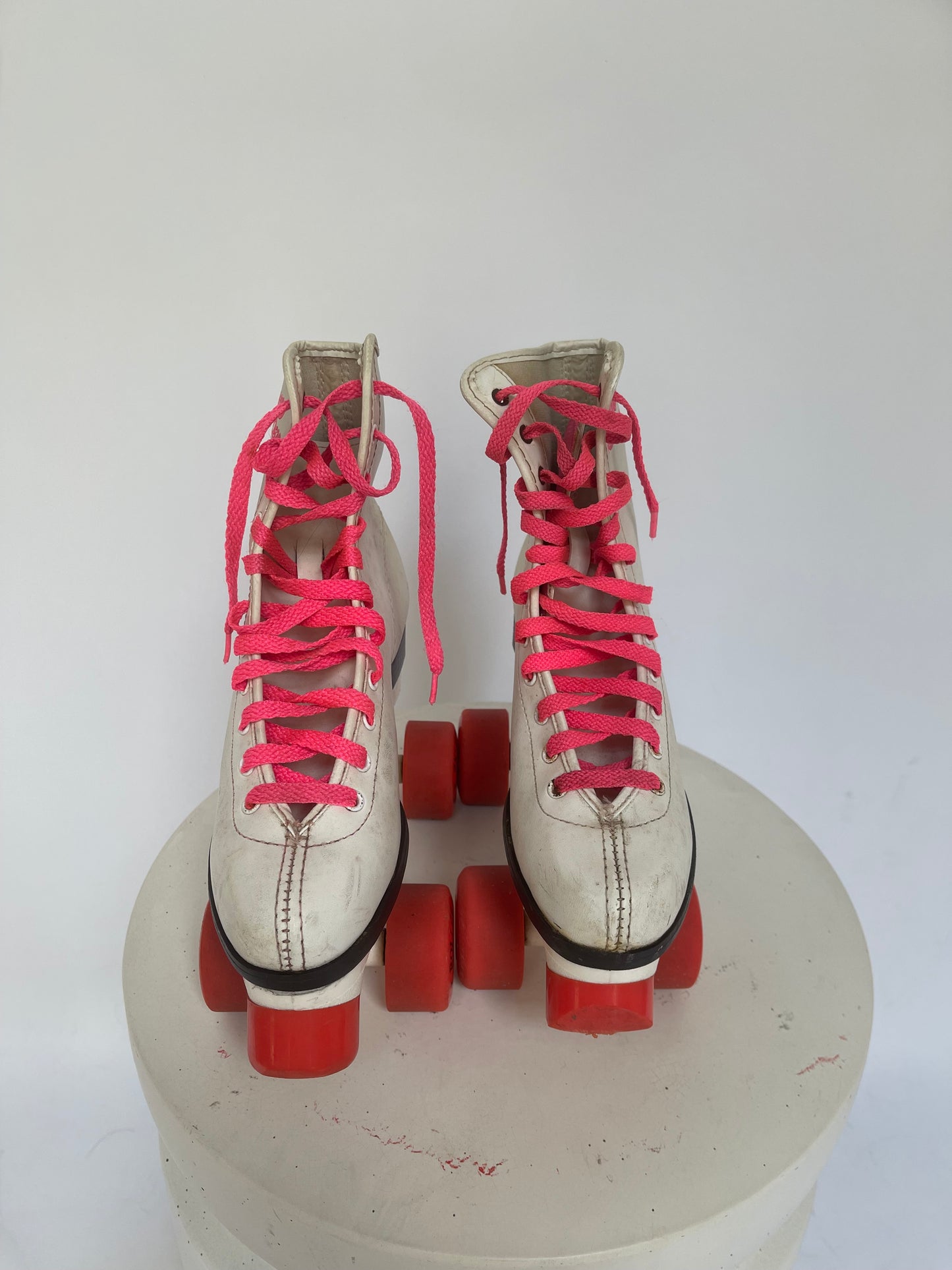 Vintage RollerDerby Pink and White Rollerskates - Size 7