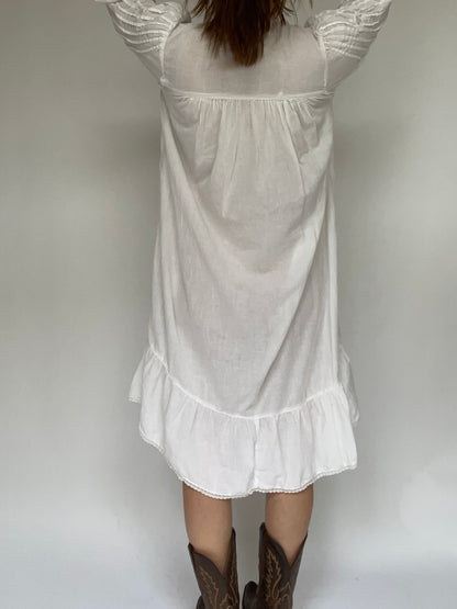 Vintage Sayburry White Butterfly Asymmetrical Hem Maxi Nightgown Slip- Size Small