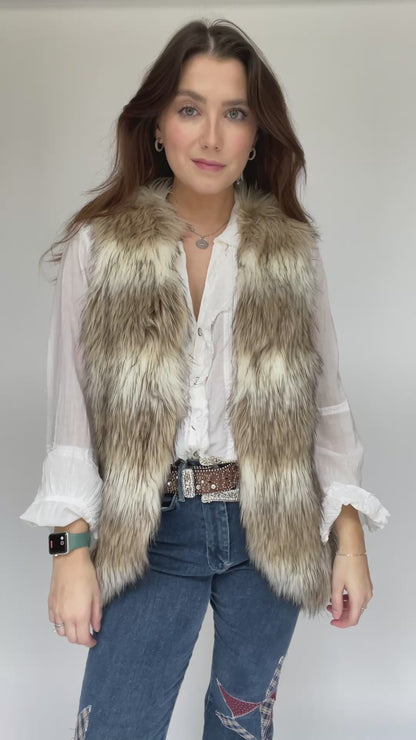 Skies Are Blue Faux Fur Vest - Women’s Size Large